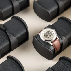 Klingenthal Uhrenbeweger Rechts-Links-Lauf Bis 2200U/d 12 Uhren RGB-LED Touch Abschließbar -Deutschland Klarstein Verkaufs-Shop 10029479 yy 0007 logo