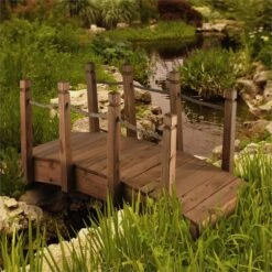 Rialto Gartenbrücke Zierbrücke 58x58x122cm (BxHxT) Tau Massivholz -Deutschland Klarstein Verkaufs-Shop 10030331 yy 0003 ambient Blumfeldt Rialto Gartenbruecke 58x58x122cm