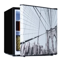 CoolArt 45L Mini-Kühlschrank EEK F Gefrierfach 1,5l Designtür