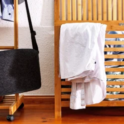 Wäschetruhe Deckel Lüftungsschlitzen Bambus Edelstahl -Deutschland Klarstein Verkaufs-Shop 10038032 yy 0007 logo